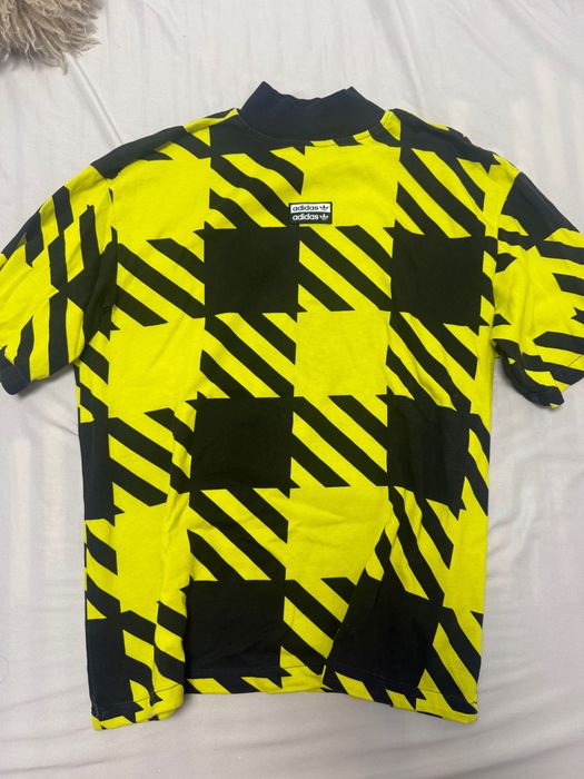 Тениска Adidas XS