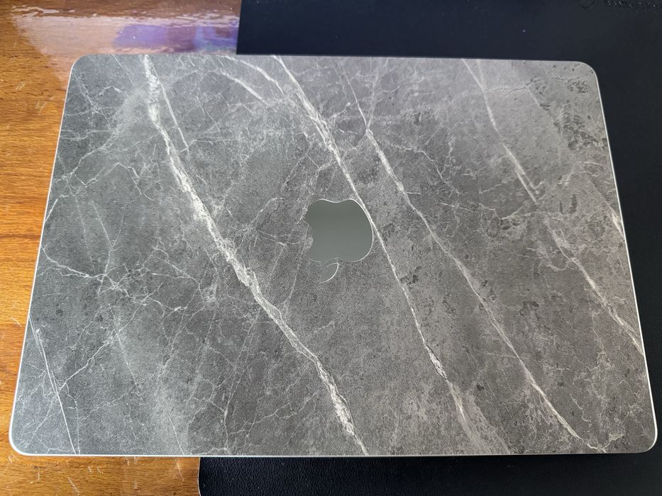 Macbook Air 13 m3 16/512