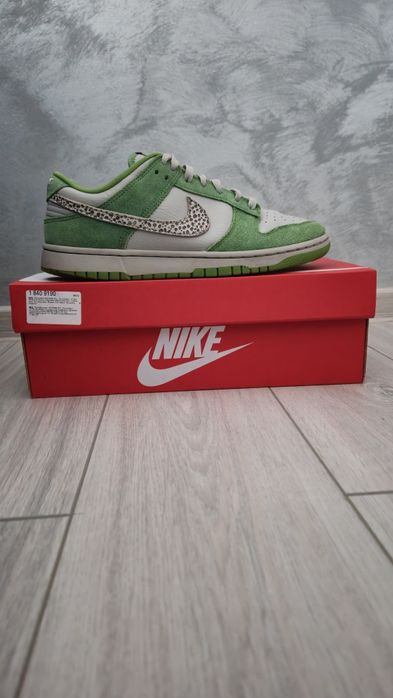 Nike Dunk Low Safari Swoosh