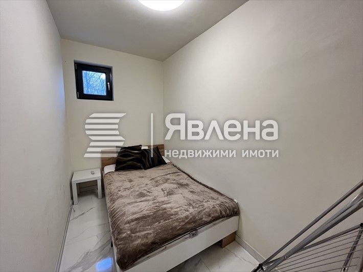 Продава се Тристаен апартамент в Варна, Изгрев - 85 кв.м за 2648 €/кв.м - Снимка #8