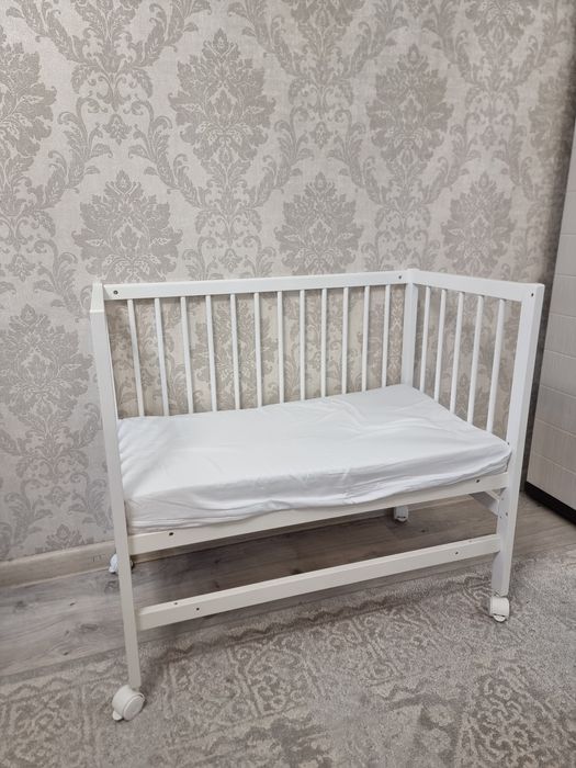 Кроватка детская приставная