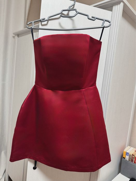 Платье на выпускной красное