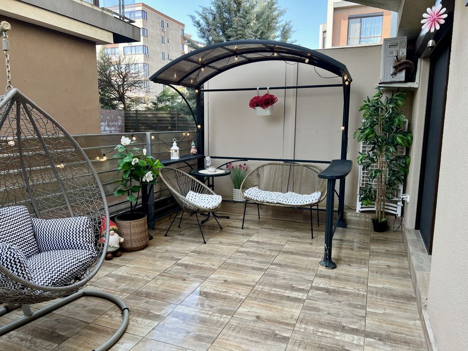 Garsoniera/studio Tomis Plus+curte