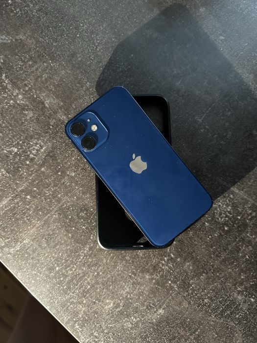 Продам iPhone 12 mini
