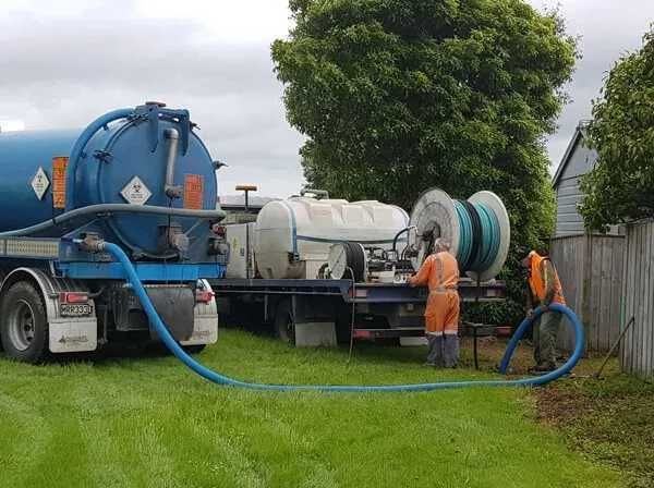 Професионално отпушане на канали