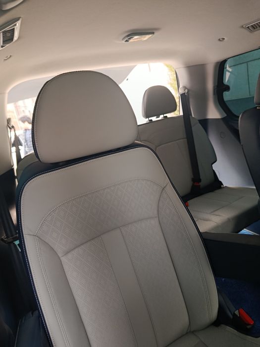 Dongfeng m5 plus miniven