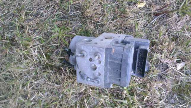 Части за Пежо 406 от 2000 г.