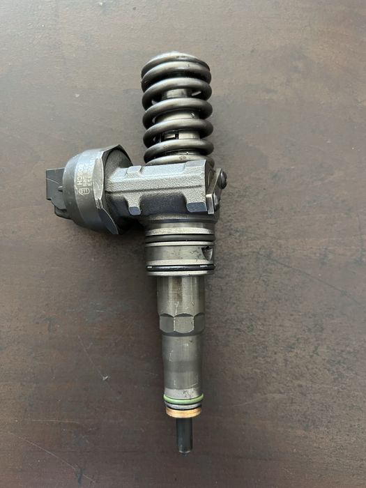 Vând injectoare touran