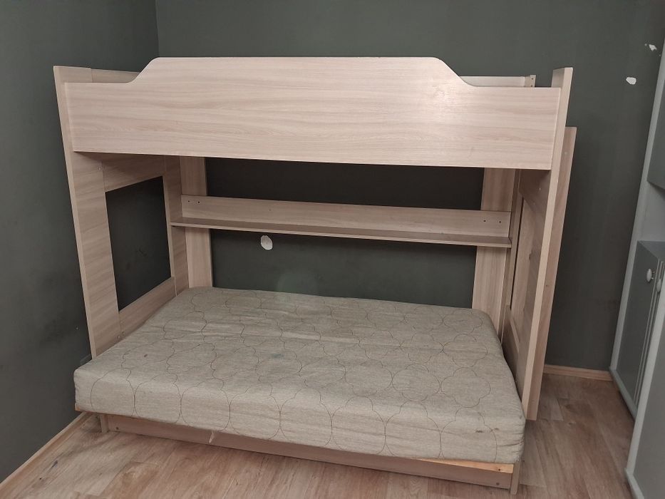 Диван,2х кровать,шкафы