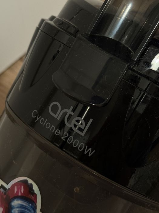 Пылесос Artel cyclone 2000