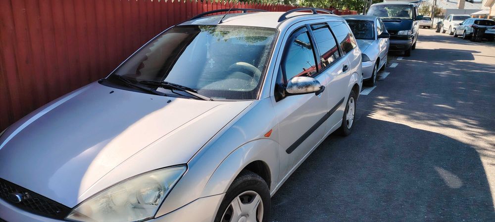 Vând Ford focus mk 1 ,2003 benzina 1,6 16V