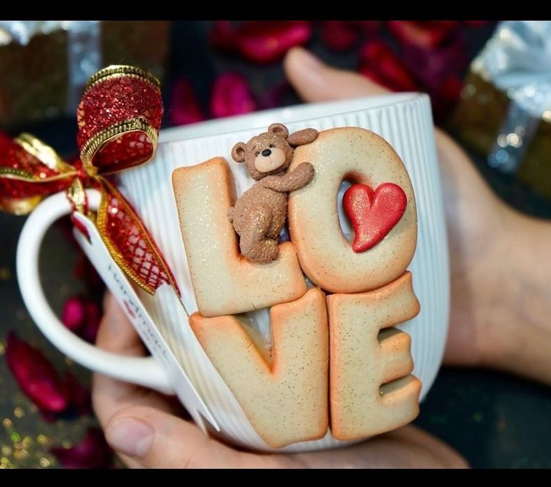 Căni lucrate manual