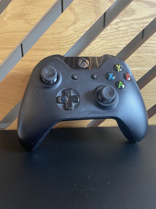 Xbox one x 1TB HDD 4K