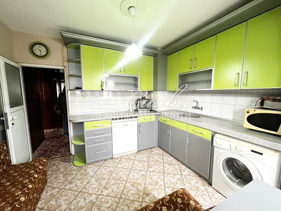 Тристаен апартамент под наем - кв. Добруджански!