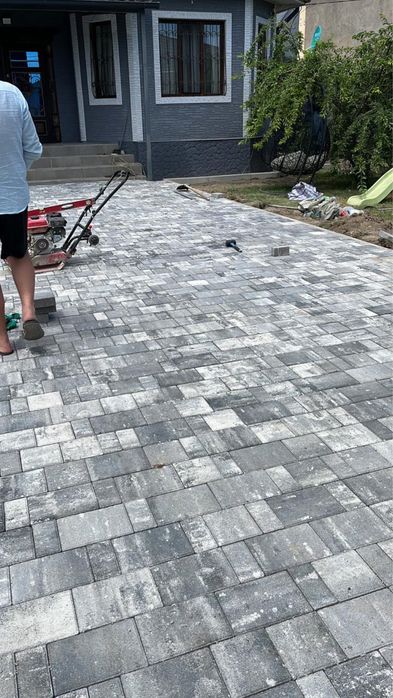 Укладка брусчатки