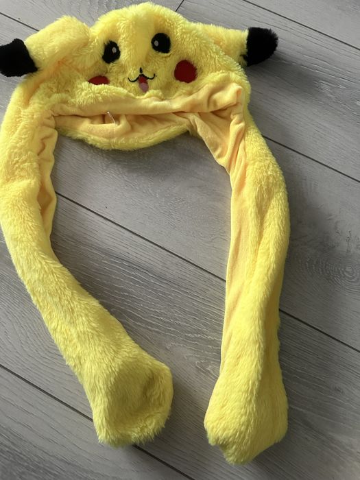 Шапка Пикачу ушки двигаются