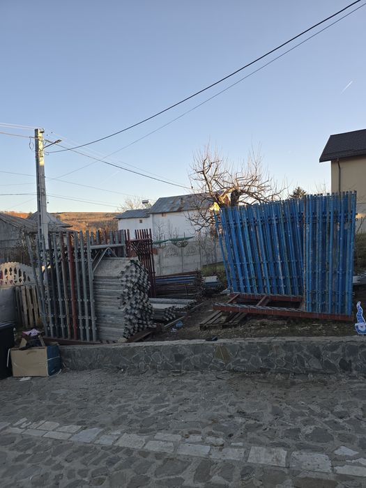 Schela de inchiriat schela ingusta și izolații exterioare