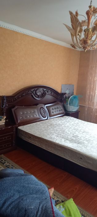 Продам кровать с тумбами в хор.сост.