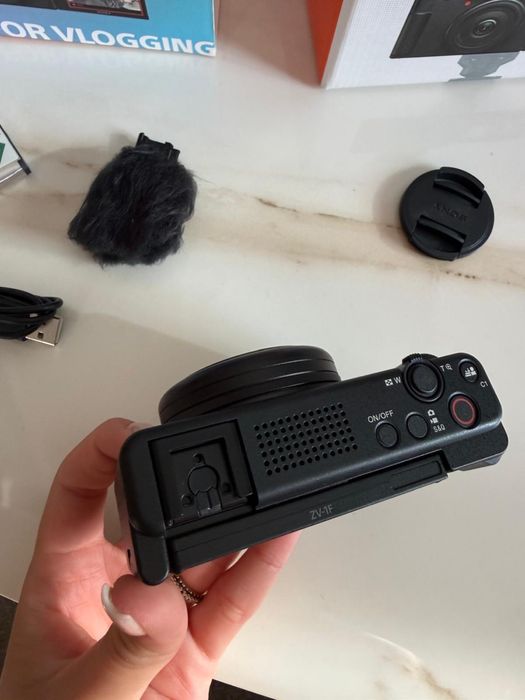 sony zv 1 - Camere foto Mirrorless oferte online | OLX.ro