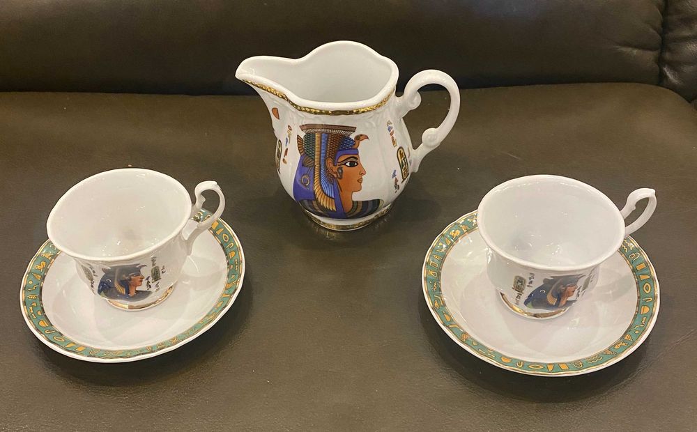 Сервиз за кафе за 2 човека. Египетска тема.