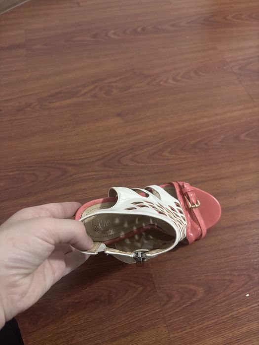 Срочно продам балетки