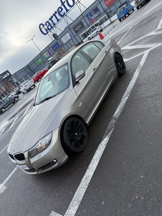 BMW e90  impecabil!