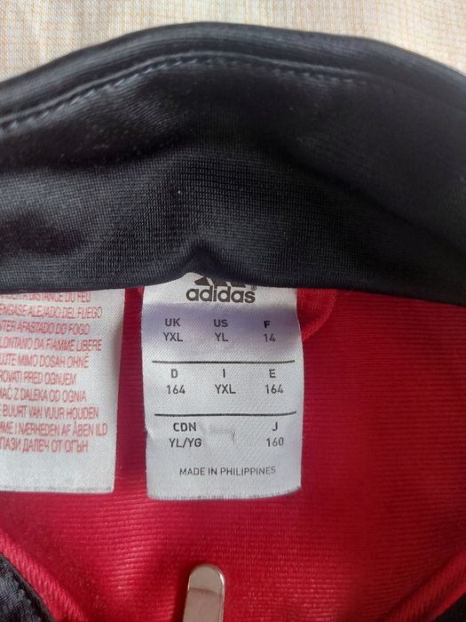 Горнище на Adidas и суитшърт за момче