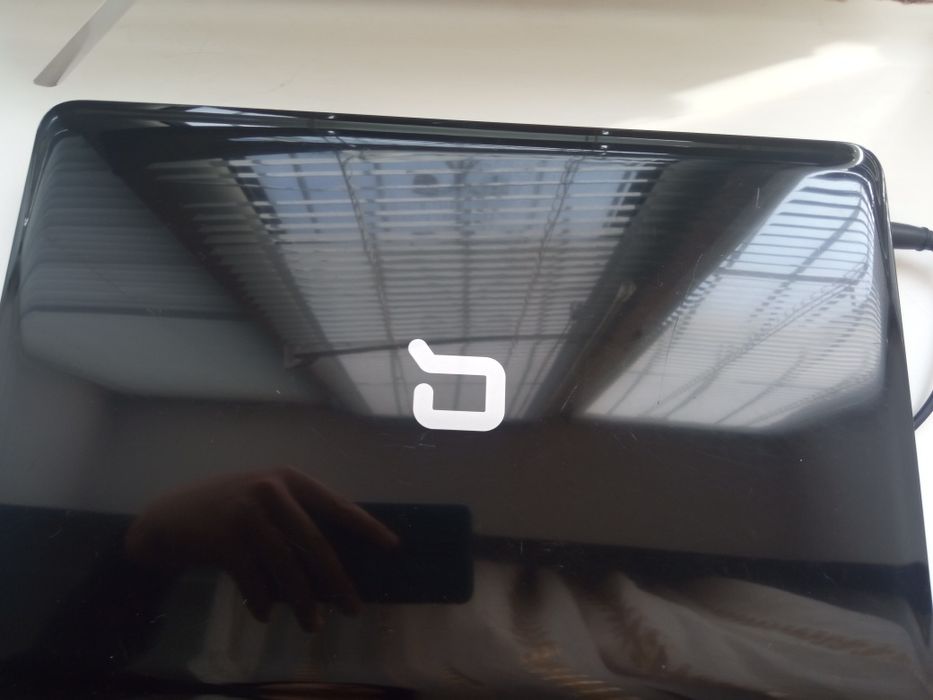 Продам ноутбук Compaq  CQ58