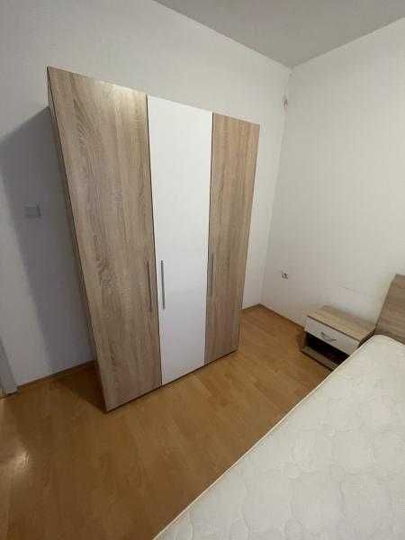 Топъл, светъл и просторен! Двустаен апартамент под наем в Центъра!