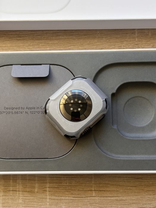 Apple Watch Ultra 3 , 49mm Black