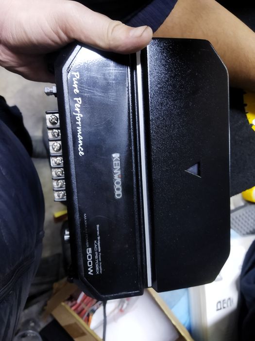 JBL 1200 WATTS  ..S ubwoofer . va KENWOOD. usileteli