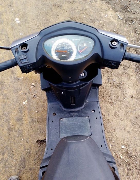 Продам скутер  обмен