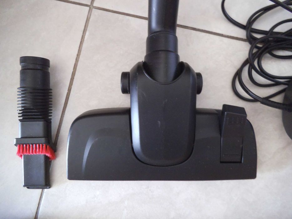 Вертикална прахосмукачка Star-Light