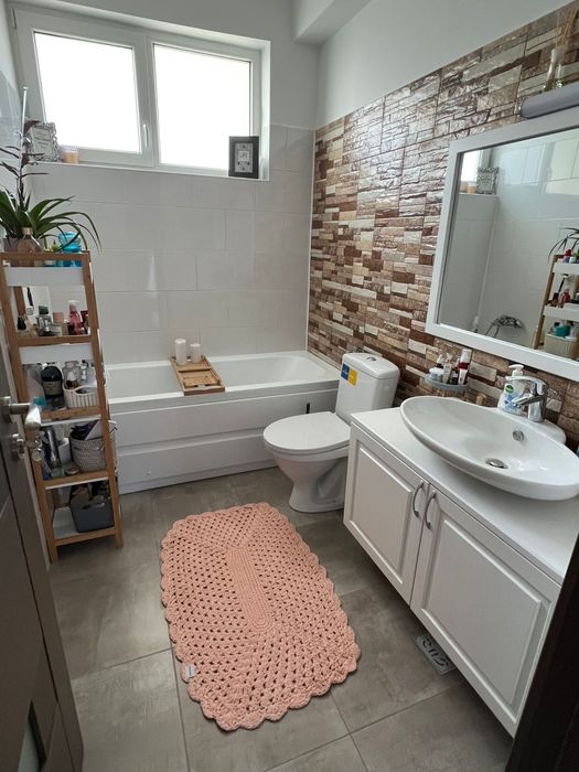 Duplex 3 dormitoare + mansarda, mobilata, curte amenajata