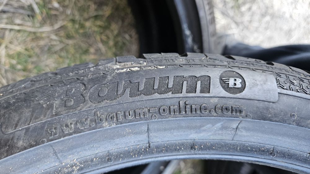 2бр гуми 235 35 19 барум barum