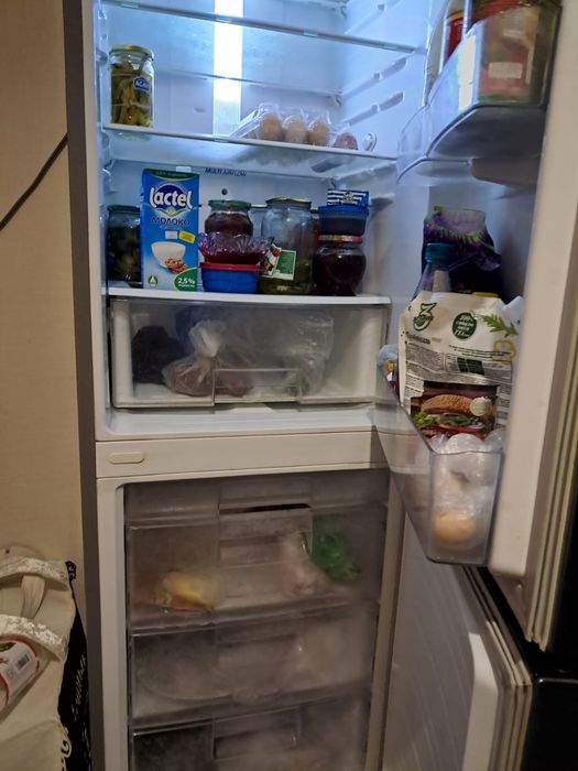 Продам холодильник