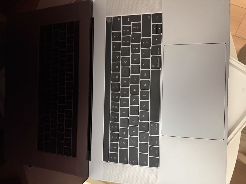 MacBook Pro 15 inch Space Gray