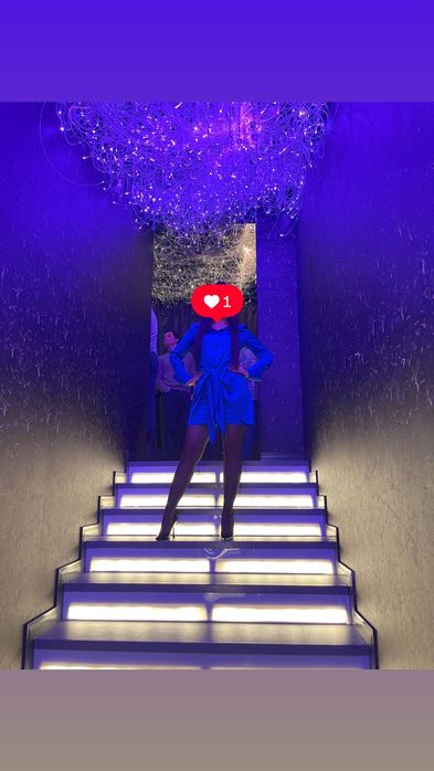 Продам платье рубашку, цвета электрик (синий) 44 размер.