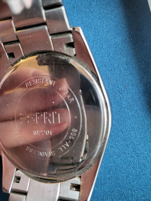 Часовник Esprit,сребърна гривна с кожа, единствена бройка