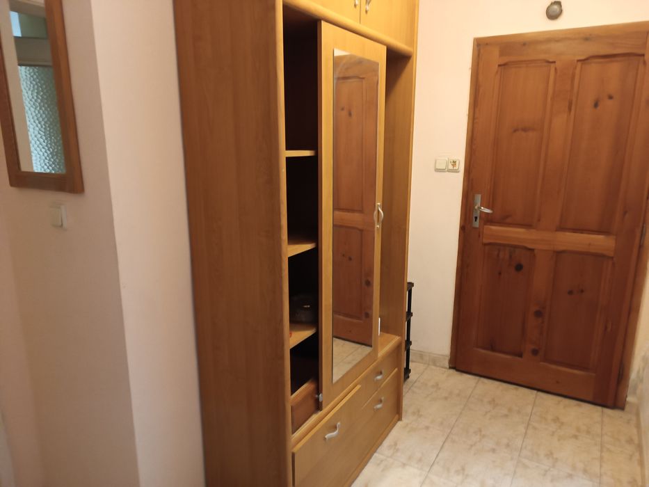 Дава се под наем Тристаен апартамент в Пазарджик, Център - 80 кв.м за 280.5 € - Снимка #5