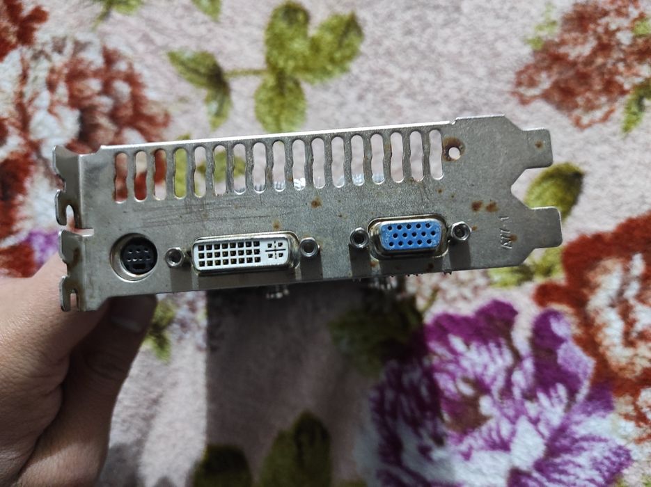 1GB Videokarta Srochna sotiladi Arzonga