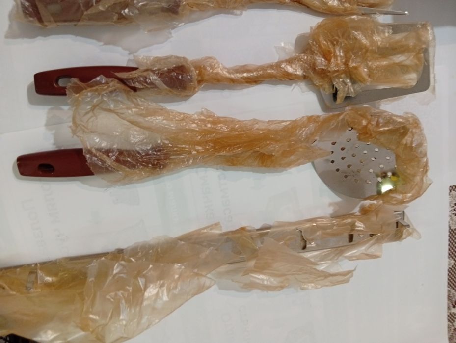 Комплект кухненски прибори 10 броя и закачалка, неръждаема стомана