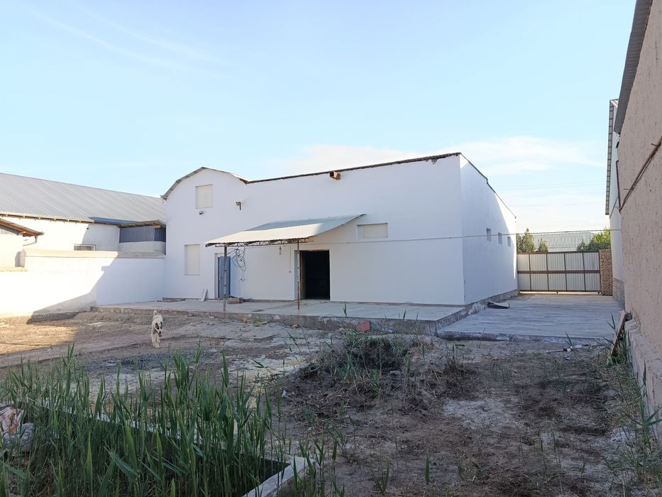 Урганч шахрида Нотурар бино сотилади