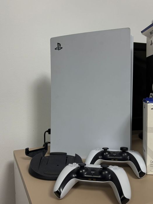 Ps5 коробкасымен шнурларымен барлыгы бар!!!