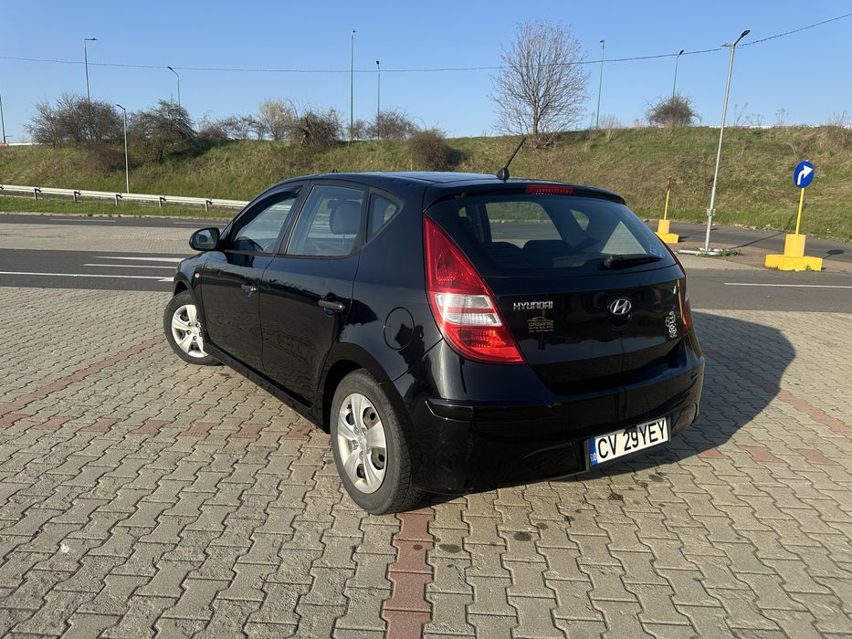 Hyundai i30 2011 • 176.200 km • GPL •
