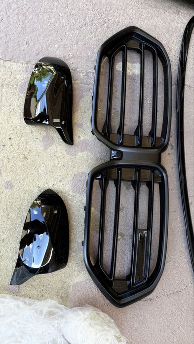 BMW X6M F96 Difuzor Bara Spate Eleron Tipsuri Tobe Grila Capace oglinzi Emblema  Portbagaj