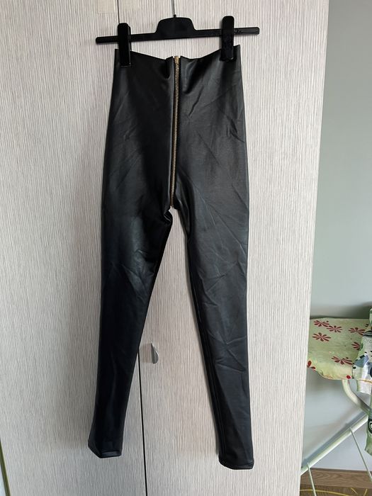 Дамски кожен комплект