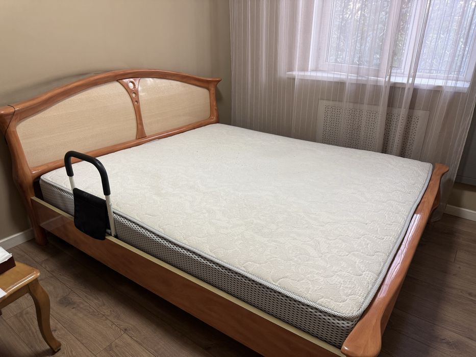 Кровать 180х200