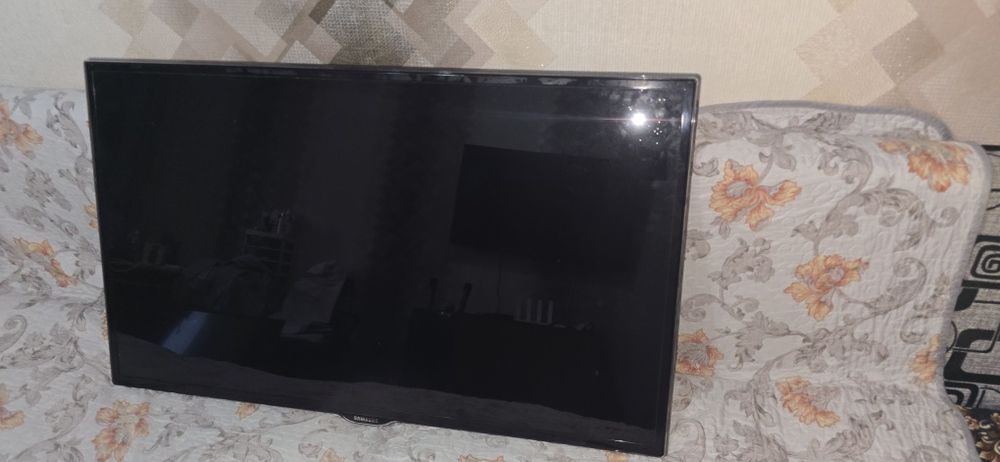 Телевизор на запчасти