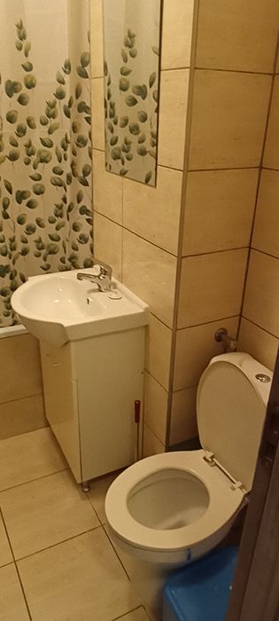 Închiriez garsonieră